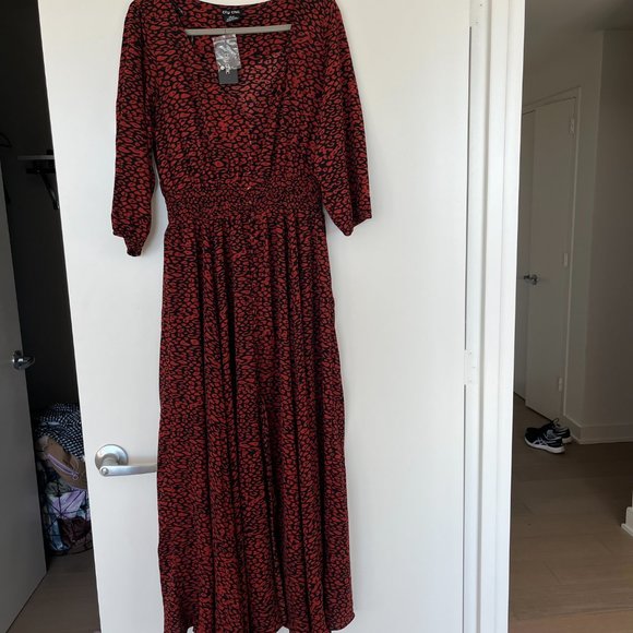 NWT City Chic Leopard Print Maxi Dress - Picture 3 of 8